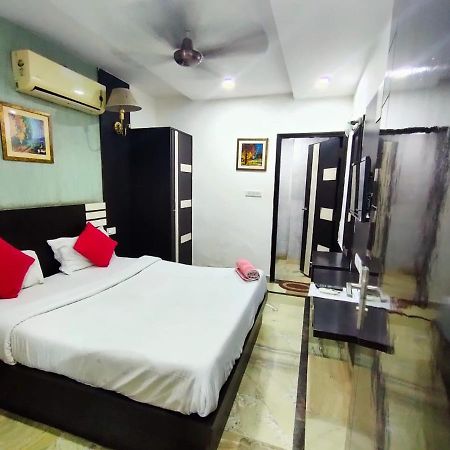 Hotel Laxman Resort By The Golden Taj Group &Hotels Агра Екстериор снимка