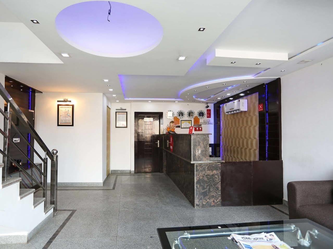 Hotel Laxman Resort By The Golden Taj Group &Hotels Агра Екстериор снимка